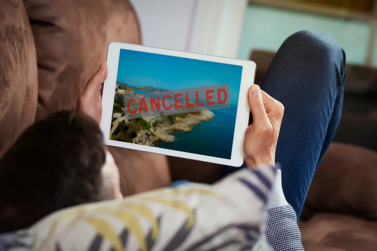 子どもの発熱でホテルに「キャンセル連絡」したら、電話で「キャンセル料6万円です」と請求された！ ほかのホテルは「ご病気なら…」と“配慮で無料”にしてくれたのですが、支払いは必須なんですか？