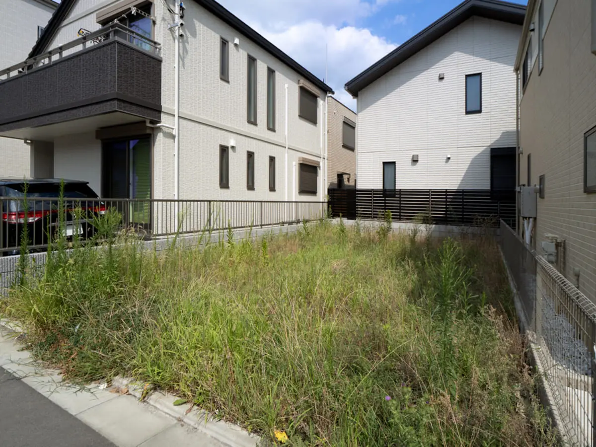 わが家の空き地は“住宅街の30坪ほど”です。不動産会社から「小規模でも活用できます」と案内されましたが、土地が広くない場合はどんな使い方が考えられますか？