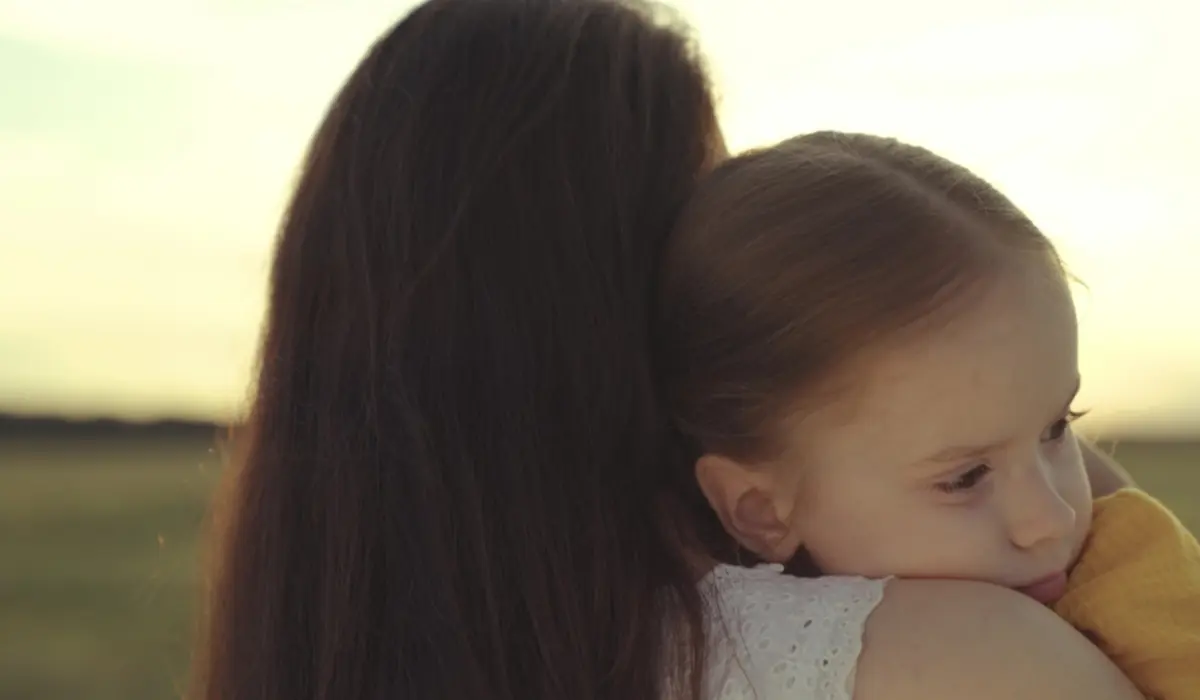 SNSで「保育料が月額8万円！ 第二子無理で～す」の投稿に「働き罰×子育て罰だ」「高収入ほどキツイ」の声も…実際“保育料負担”が高額になる家庭とは？ 負担額は全国一律にするべきか