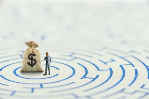 NISA配当で「月1万円」もらいたい！ でも実際「元本300万円」必要でハードルが高い？“時給1200円でアルバイト”のほうが堅実でしょうか？「年利4％」で運用するケースを確認