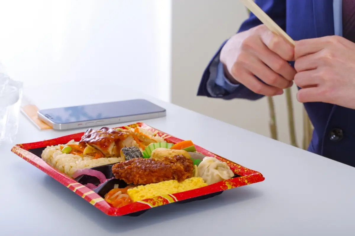 毎朝お弁当を作って職場に持参していますが、食材の値上がりで「コンビニ弁当のほうが安いのでは？」と感じるように…。今は手作り弁当より買ったほうがコスパがよいのでしょうか？