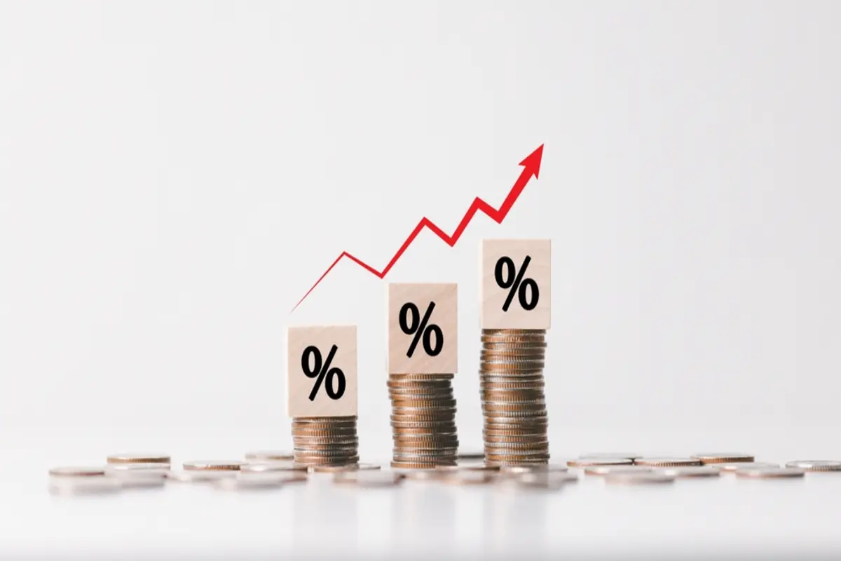 都営住宅住まいで、先月夫が急逝。「遺族年金」が生前の給料より多く、世帯収入が3万円増えます。遺族年金も「収入」として計算され、家賃が上がってしまうのでしょうか？