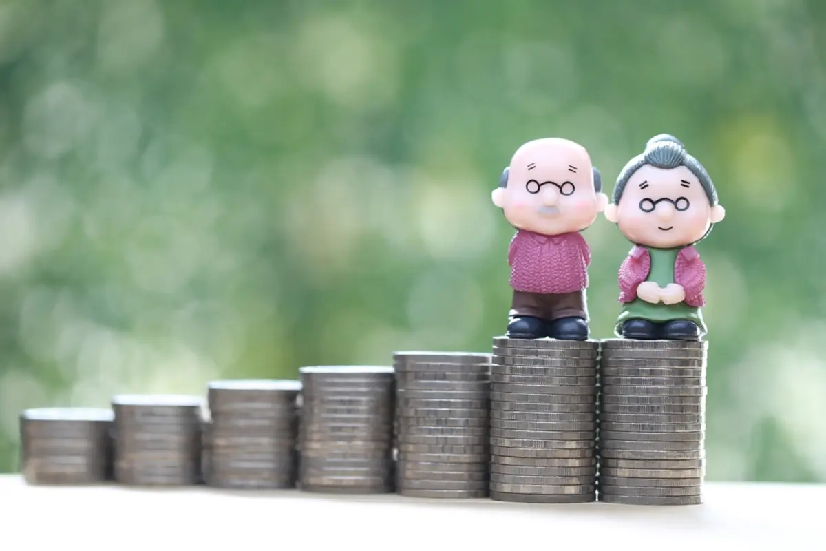 退職金「1700万円」を全額預金で大丈夫？ 夫は“投資”を主張…“置いておくだけ”では損になりますか？