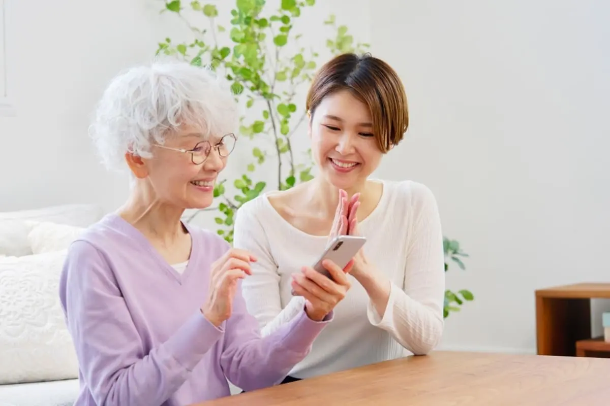 母の日に「親のスマホ代」を一緒に見直したい！「y.u mobile」で毎月の通信費を節約しよう