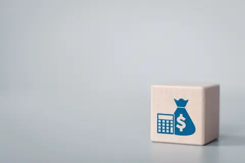 40歳過ぎたら、貯金はどれくらいあるのが普通ですか？住宅ローンと教育費で全然貯金なんてありません。