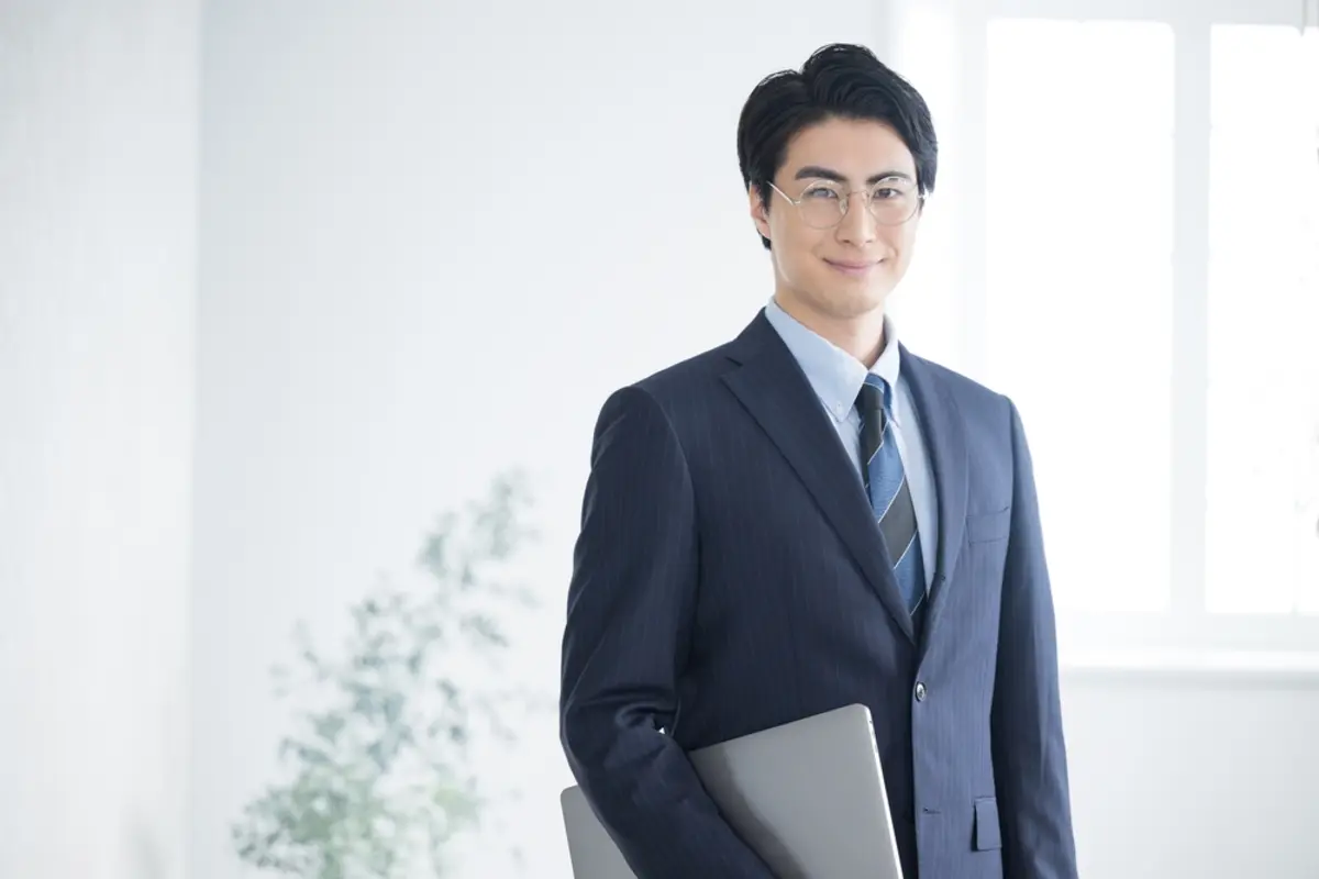 結婚相手として「地方公務員」は安心と言われますが、30代で年収「500万円前後」でも生活に余裕はあるのでしょうか？