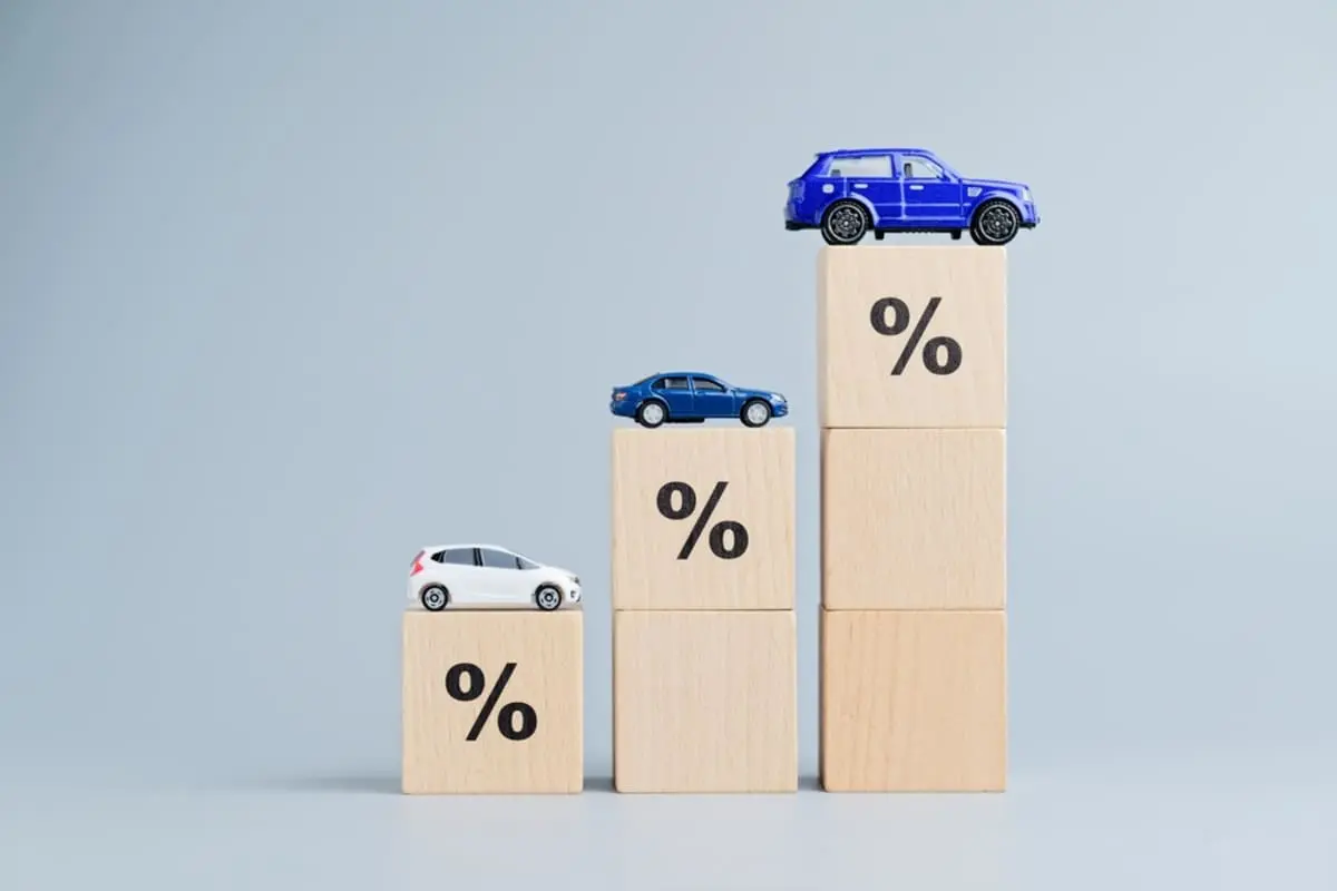 世帯年収500万円で“アルファード”が欲しいですが、妻は「170万円のパッソがいい」と言います。アルファードなら「400万円で売れる」と聞きますし“年収超えの車”を買っても大丈夫ですよね？