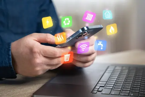 一人暮らしの電気代は月「5000円〜1万円」程度です。親に「使いすぎ」と言われたのですが、みんなこれくらいですよね？