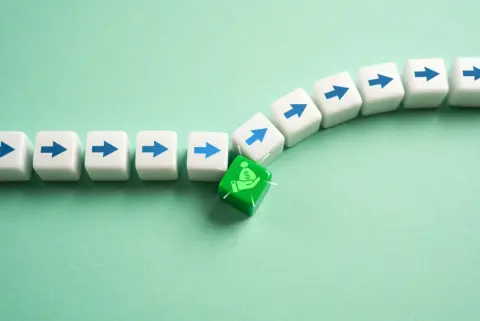 転職が決まり、年収は「320万円→420万円」にアップします。家族に「額面ほど生活は変わらないかも」と言われたのですが、手取りはどのくらい増えるのでしょうか？