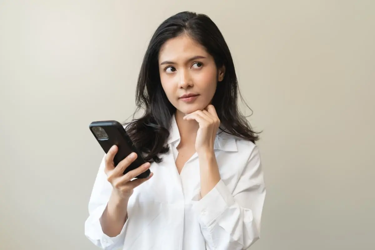 「格安SIM」に変えるとスマホ代は下がると聞きますが、「家族割」がなくなって逆に損することはあるのでしょうか？