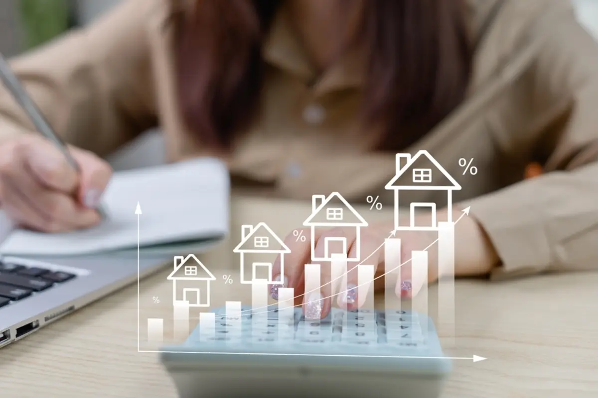 春に届いた「固定資産税」の納付書に絶句…！ 去年から「10万→20万円」に“倍増”していますが、まだ築3年ほどで新しいのになぜですか!? 納税額が跳ね上がる理由