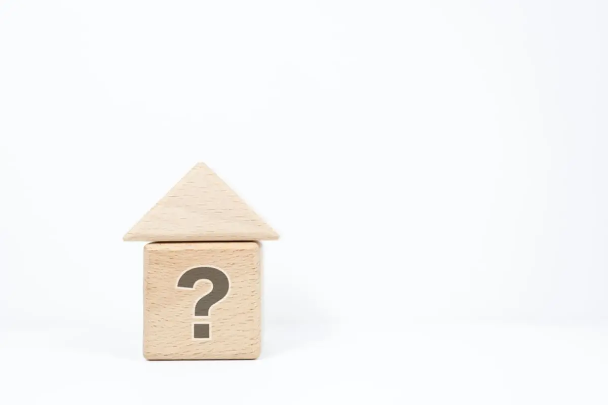 父の死後、実家を「1500万円」で売却したら“税金280万円”も取られショック！ しかも後日「払わなくて済む方法があった」と聞いたのですが、どうすれば良かったのですか？ 特例を使う要件とは