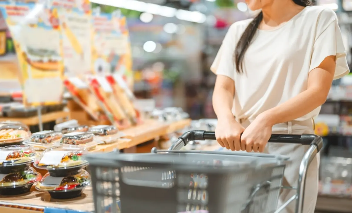 毎月イオンで「2万円」は買い物しています。株主優待は「1～7％還元」だそうですが、100株買って“元を取る”ことはできますか？ いくら得になるのかも解説