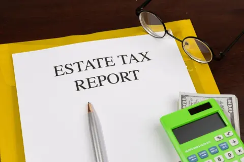 「毎年100万円ずつ贈るから相続税は心配不要」と言う父。生前贈与の“7年ルール”を適用しても節税になるのでしょうか？