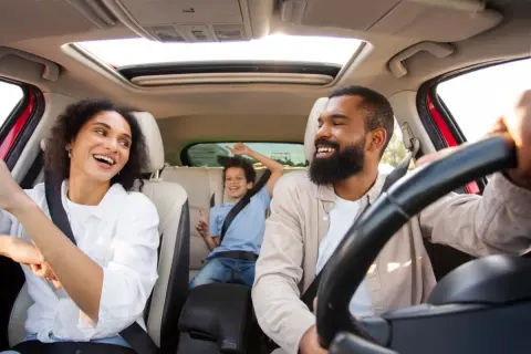 GWの「東京-大阪」旅行は“車なら安い”と思ってたら、高速+ガソリン代で「2万円」でショック！ これなら“新幹線”のほうが安くて時短になりますか？ 費用・時間を確認