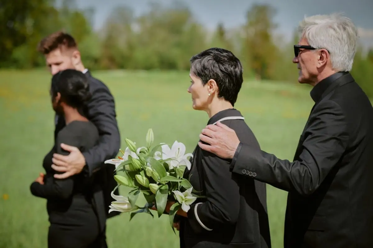 夫は「年収800万円」で40歳の専業主婦…万一の際は「遺族年金で生活できる」と思っていましたが、制度改正で“支給は5年だけになる”って本当ですか？ 受給額も試算