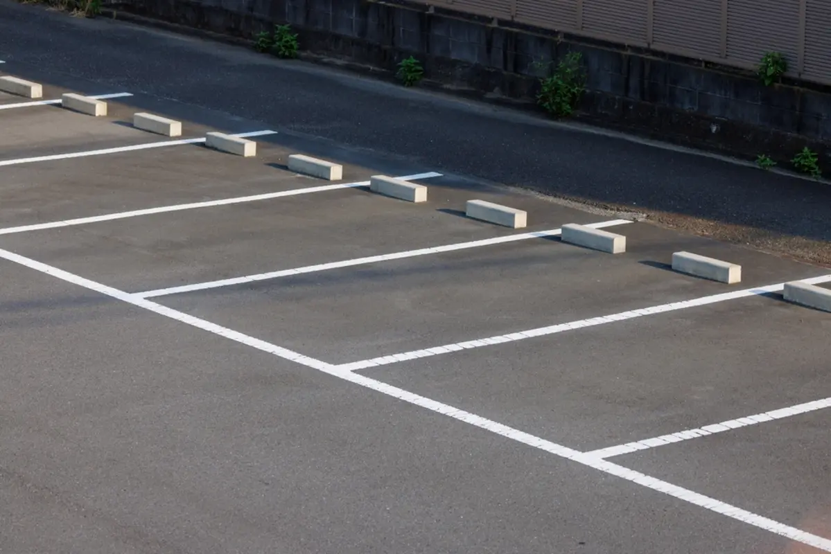 月極駐車場を借りている父が「来月から月3000円値上げ」と言われたそうです。家賃なら交渉の話も聞きますが、駐車場でもそのまま受け入れないといけないのでしょうか？