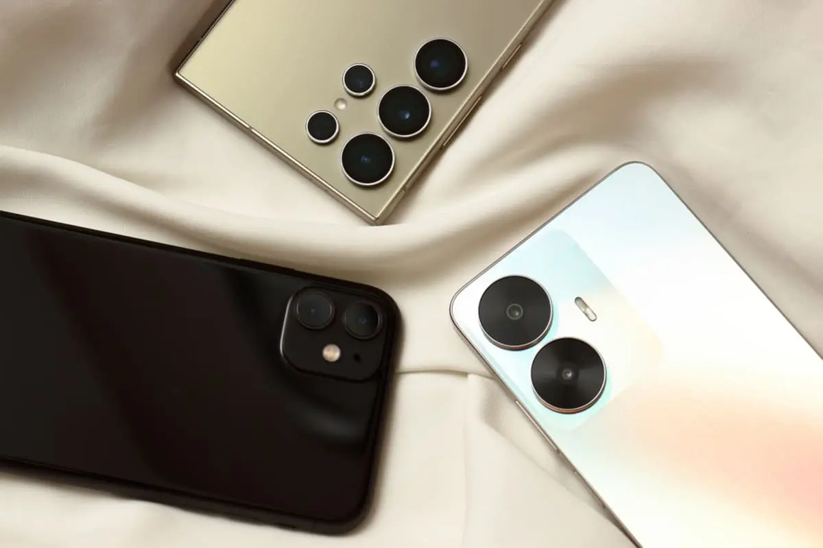 【実録】「1円スマホ」を家族で“5台”入手！ さらにキャッシュバック「10万円」も受けられる!? ショッピングモールの営業から“家族5人分の1円スマホ”を購入できた筆者の体験とは