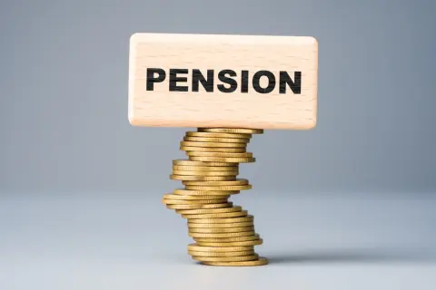 老後の生活費として月20万円を想定していますが、自分の年金見込みを確認したら20万円に届きませんでした… 50代からでも年金を増やす方法はありますか？