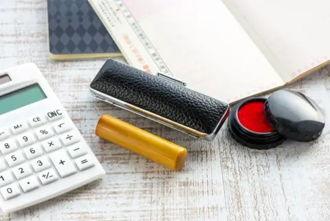 父が亡くなり、実家から「繰越済みの通帳」がいくつも見つかりました。直近で使っていないものであれば、このまま処分してしまって問題ないですよね？