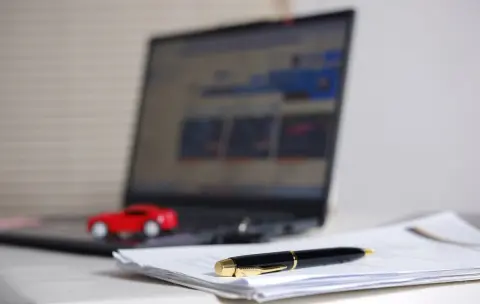 免許を取ったばかりの息子が「古い車に乗るならJAFは必須かな」と悩んでいます。たしかに故障は心配ですが、普段あまり遠出しないなら必要性は低いのでしょうか？