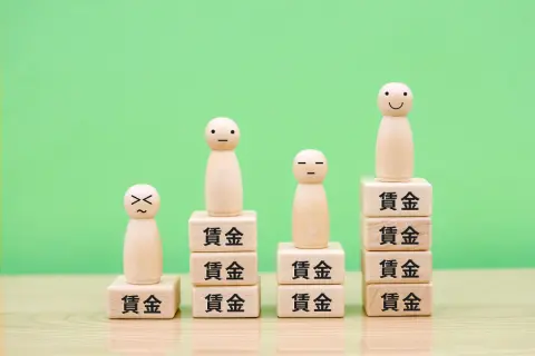 息子は「偏差値40の私立大学」に進学希望ですが、4年で“500万円以上”かかります。「大卒の学歴」のためなら“払う価値”はありますか？「高卒・大卒の生涯年収」も比較