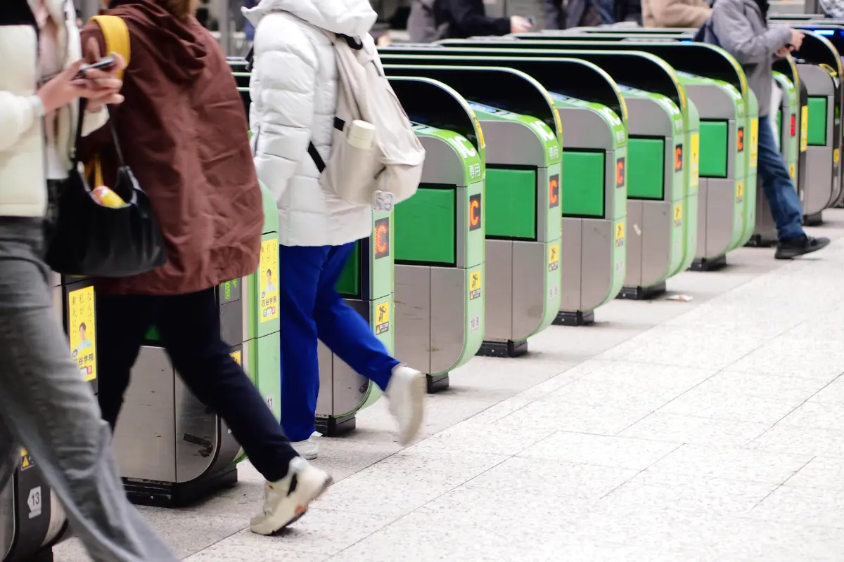 在来線の「通勤定期券」を“新幹線の乗車券”として使える!?「東京-宇都宮」は“自由席4600円”だけど、実際いくら安く乗れるでしょうか？ 注意点も確認