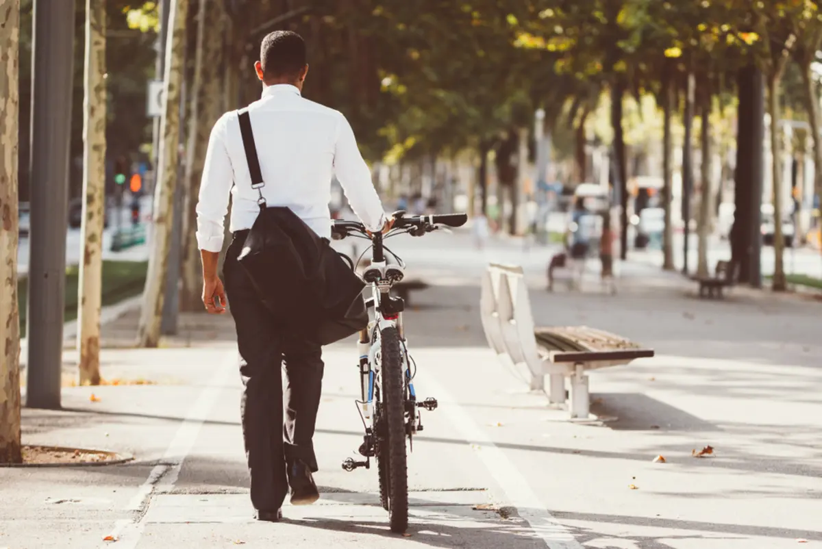 会社から通勤手当を支給されているのに、「自転車通勤」をしている同僚。もしバレたら“全額返金”になりますか？
