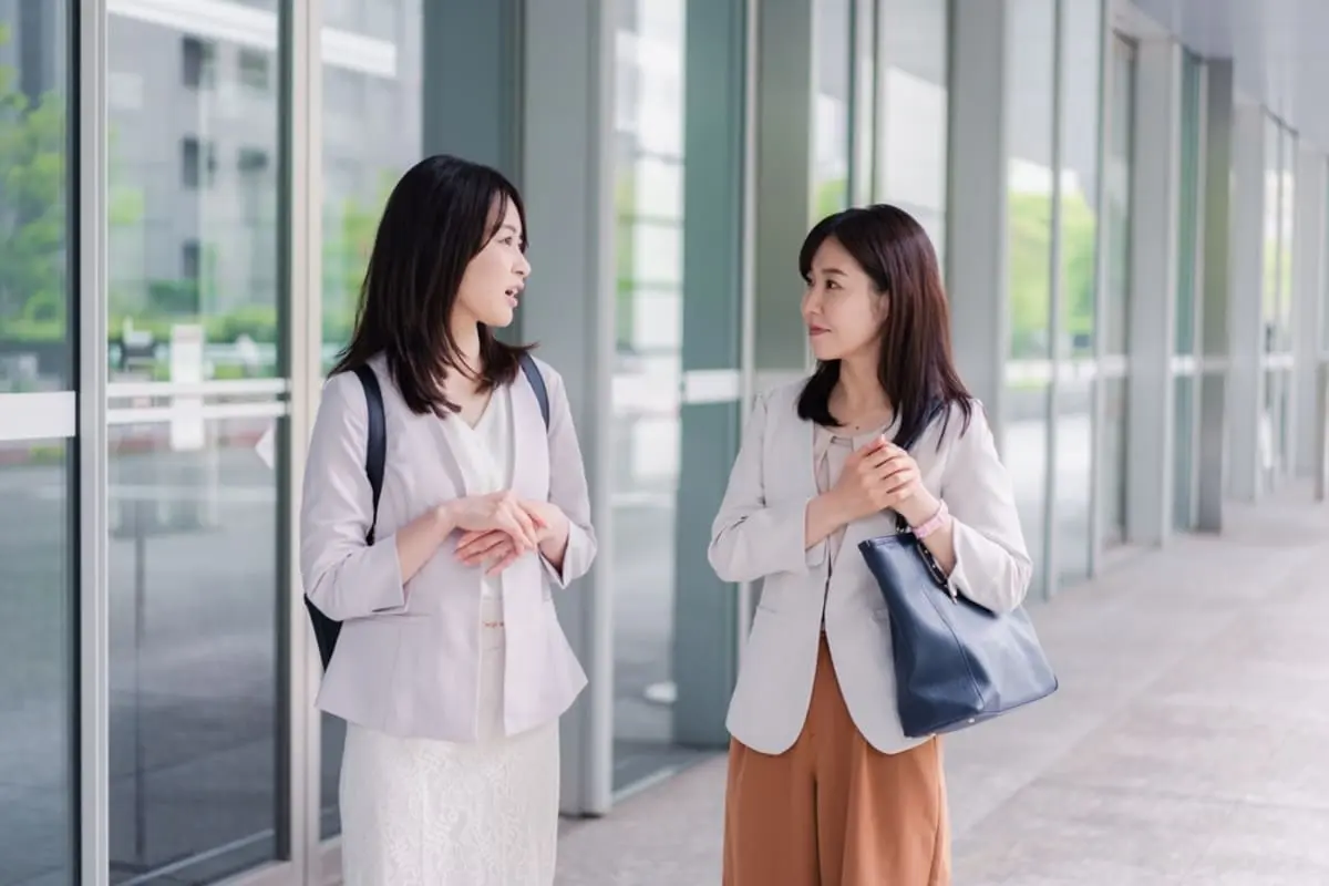 今どき「子どもを高卒で就職させる」のは“かわいそう”ですか？ ママ友に「将来大変だよ」と言われましたが、真面目に働けば大丈夫ですよね？ 平均初任給は「大卒23万・高卒19万円」…働く上の壁とは