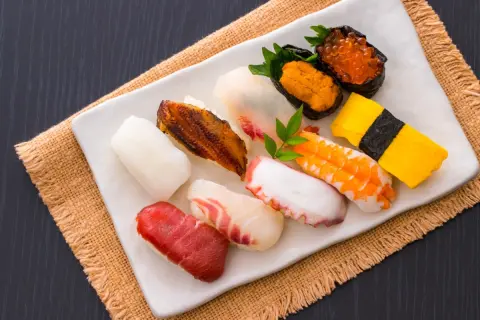 すし屋の「時価」っていくら？ 会計したらウニが1貫1500円もしていました。時価ってこんなに高いものなのでしょうか？