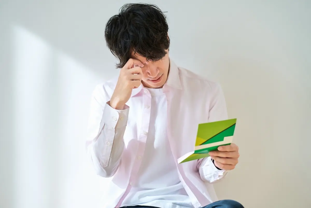 「初任給20万円でも、家賃7万円・奨学金2万円くらい余裕」と言っていた息子から、給与振り込み後「ごめん、お金貸して」と連絡が…新社会人を襲う“手取りの罠”と生活苦のリアル