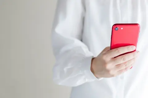 iPhoneを買い替えたいのですが「返却プログラム」「SIMフリー」「認定中古」など選択肢が多すぎて分かりません…。どこで買うのが一番安いのでしょうか？