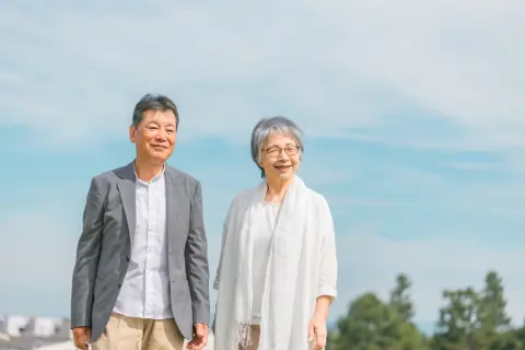 両親は「老後が不安」と言って、年金も貯蓄もほとんど使いません。70代で貯蓄「2000万円」あっても安心できないものなの？ 高齢世帯の生活費を確認