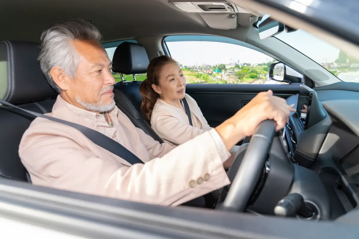 実家の父が「車をあまり使わなくなったのに、なぜかガソリン代が減った気がしない」と不思議がっています。走行距離が短くても、使い方によっては燃費が悪くなることもあるのでしょうか？