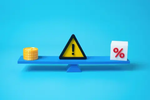 住宅ローンを組んだ夫が「変動金利のままで本当に大丈夫かな」と言い出しました。これまでは低金利で安心していたのですが、金利の動き次第では返済額もかなり変わるのでしょうか？