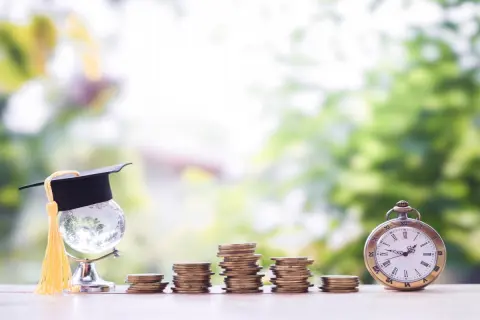 「児童手当」をそのまま貯めて現在「200万円」。大学進学まで考えると、この積み立てだけで教育費は足りるのでしょうか？