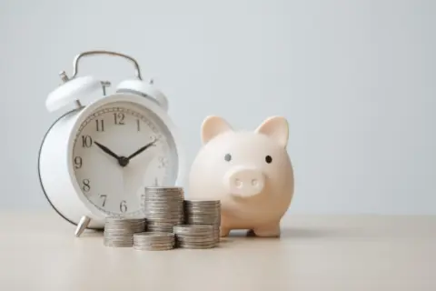 父が記念硬貨を「将来値上がりする」と集めています。投資として考えるのはアリなのでしょうか？