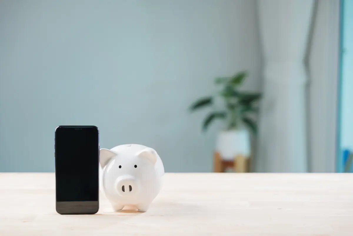 iPhoneの購入時に「端末補償」へ加入すべきか悩んでいます。「月1000円」支払ってまで加入すべきでしょうか？