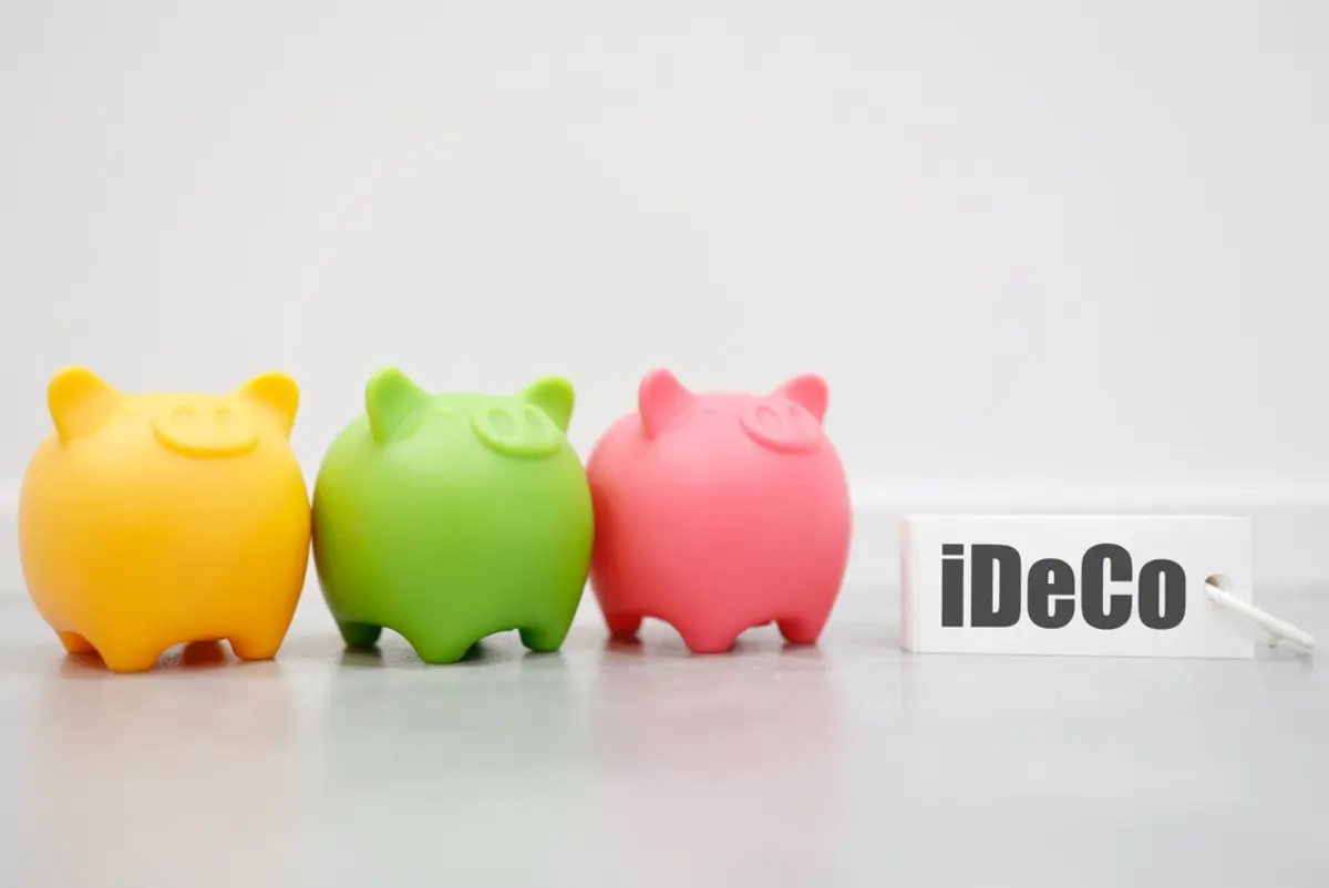 40歳からiDeCoを「月2万円」積み立てて“100万円”に！ しかし息子の大学進学で「月8万円」の仕送りが厳しく“途中解約”を検討中です。60歳前でも引き出し可能ですか？
