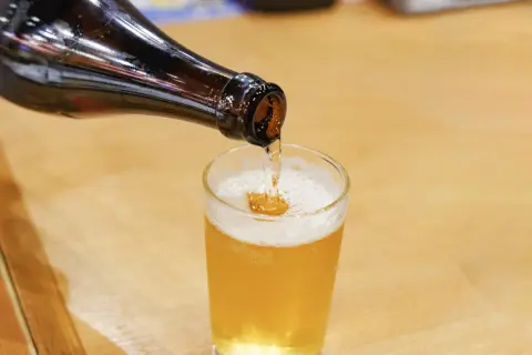 10月から「ビール」が安くなると聞きました。毎日1本飲むなら、年間でどれくらい節約できますか？ 発泡酒や第3のビールとの違いも確認