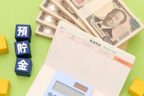 「年収800万円」ですが、貯金は“200万円だけ”です…母に「普通は1000万円くらい貯まってる」と言われましたが、実際“平均・中央値”はどのくらいですか？ データで分かる真実とは