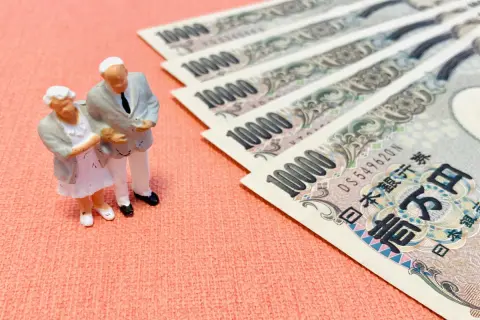 “退職金1000万円”の使い道で勧められた「ステップアップ型定期預金」。通常の定期預金より高金利と聞いて興味がありますが、銀行側が満期を決める“仕組み預金”にはどのようなリスクがあるのでしょうか？