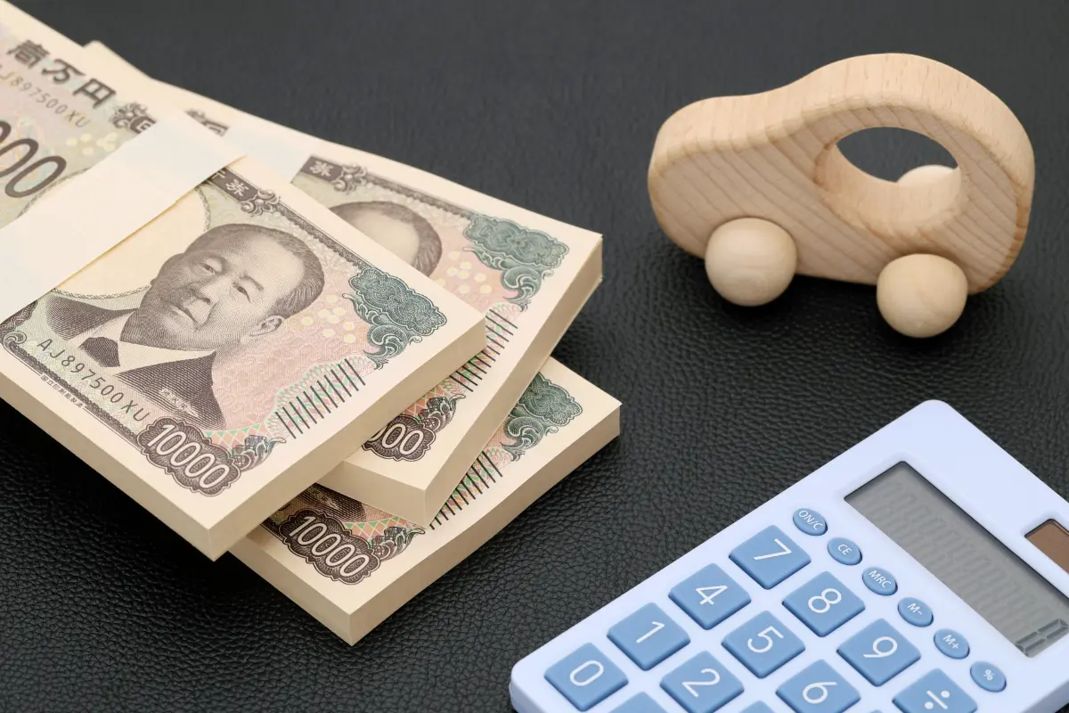 「中古のアルファード」か「新車のエルグランド」を“残クレ”で購入予定！ 夫婦で「世帯年収500万円」ですが、予算300万円なら“中古のアルファード”が良いでしょうか？ 注意点も解説