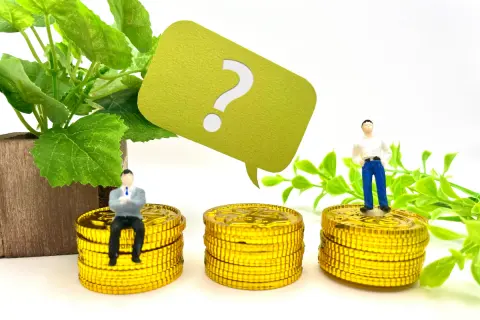6月に「年金30万円」振り込まれたのに、友人から「50万円だった」と聞き衝撃！ 年金「月25万円」は、現役時代“いくら稼ぐ”と受け取れますか？ 平均的な受給額も確認