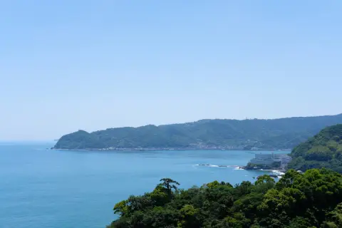予算50万円の沖縄旅行！高級リゾートvs市街地ホテル＋体験どっちが正解!?