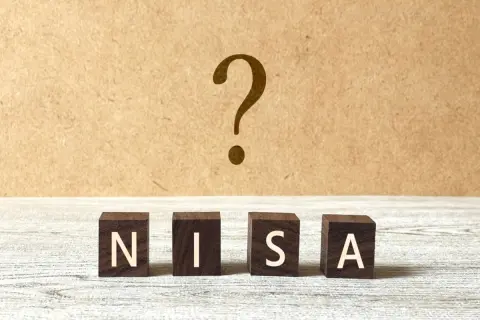 「定期預金」の相談に行った母が、銀行員に勧められて“NISA口座”を開設！投資信託を勧められたそうですが、「元本保証ではない」と聞くので心配です。損しないために確認すべき「3つのチェックポイント」を解説！