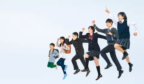 中1のお小遣い月3000円は平均と比べてどうですか？ 中2で4000円、中3で5000円と学年で上げていこうと思っています。中学生のお小遣い相場を教えてください。