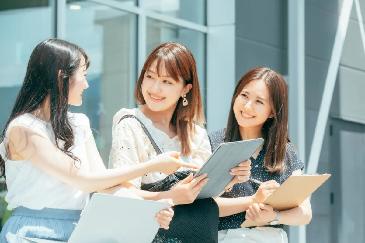 大学の多子世帯向け無償化の給付金がまだ入金されません。だいたいいつ頃振り込まれるものなのでしょうか？