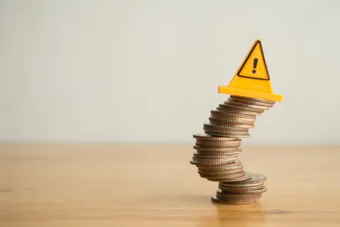 60歳で退職金「1500万円」を受け取ったけど、投資経験はほぼゼロ…「NISAで運用すれば老後資金を増やせる」と聞きましたが、今からでも間に合いますか？ 退職金投資に潜むリスクも解説