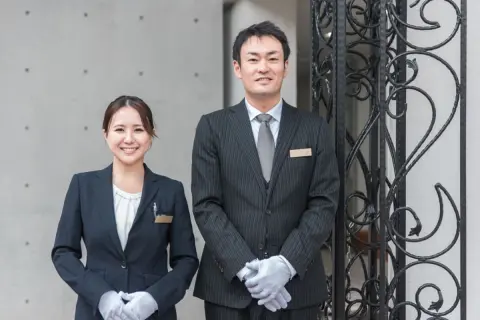 63歳の友人は定年後に「ホテルの施設管理」として週3日働いているそうです。“インバウンド需要”で人手不足と聞きますが、月いくら稼げるのでしょうか？